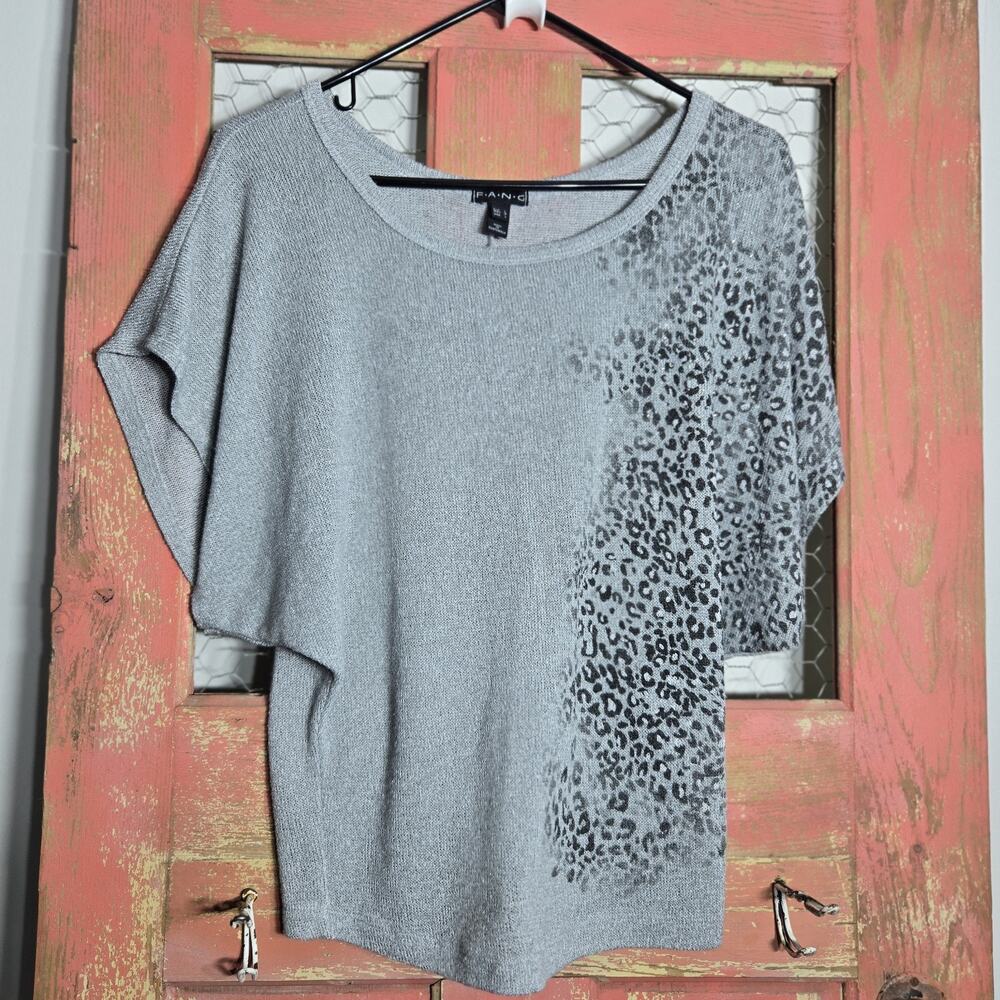 Fang Womens‎ Size L Leopard Print Bling Rhinestone Short Wing Sleeve Sweater